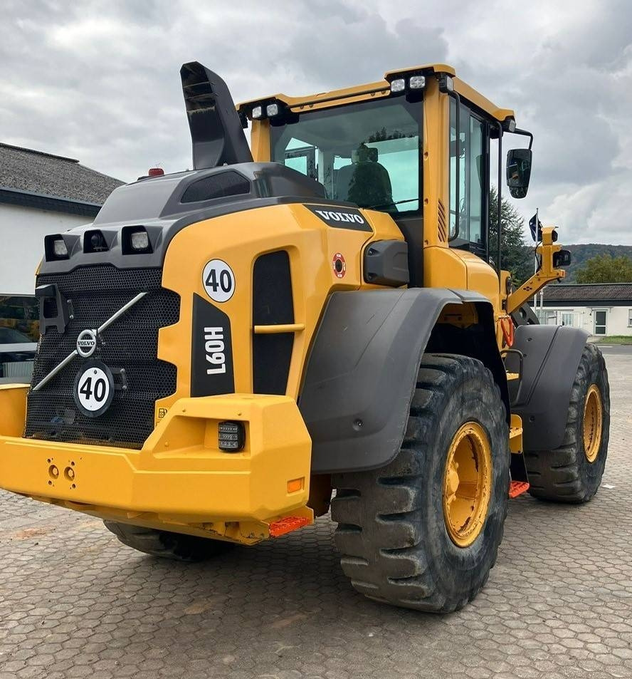 Volvo L 60 H - Máy xúc lật bánh lốp: hình 5 Volvo L 60 H - Máy xúc lật bánh lốp: hình 5