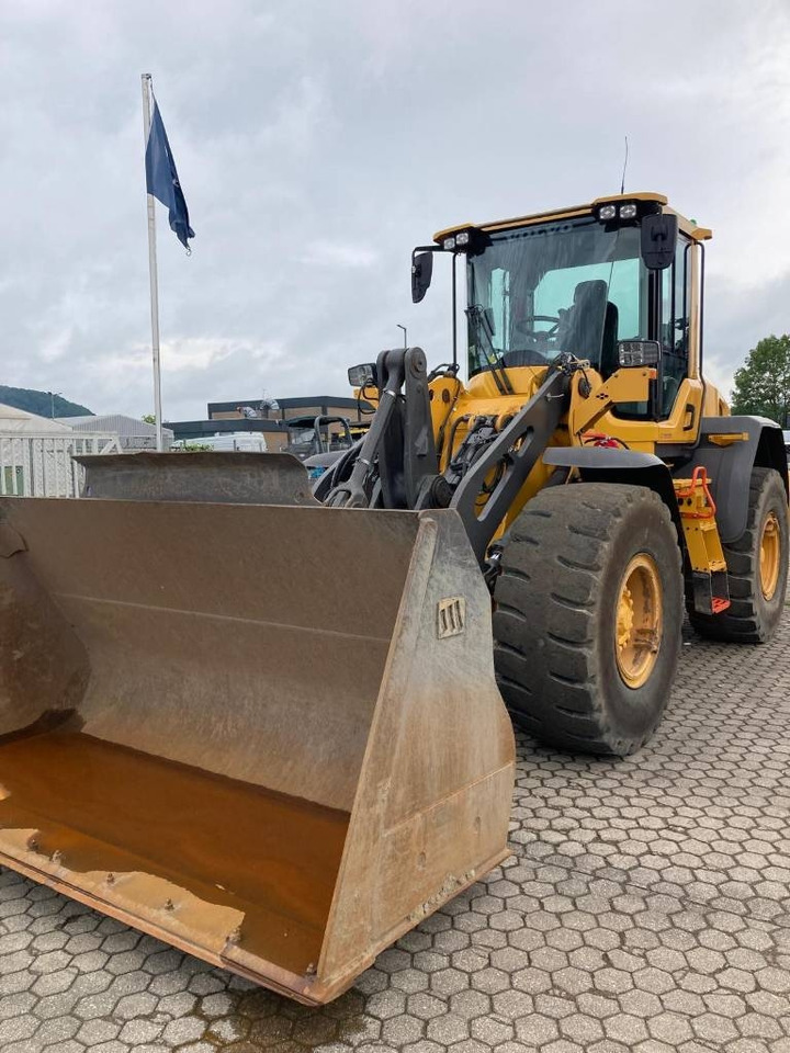 Volvo L 70 H - Máy xúc lật bánh lốp: hình 1 Volvo L 70 H - Máy xúc lật bánh lốp: hình 1