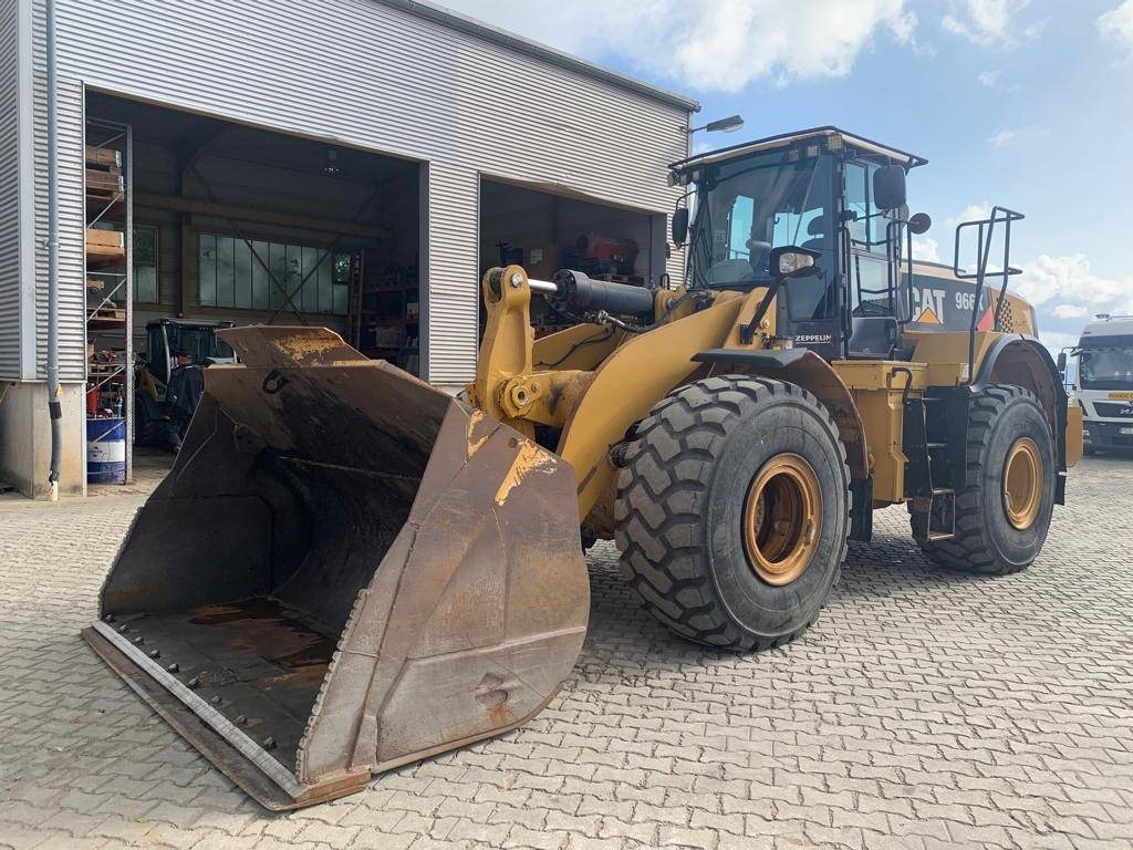 CAT 966 K - Máy xúc lật bánh lốp: hình 1 CAT 966 K - Máy xúc lật bánh lốp: hình 1