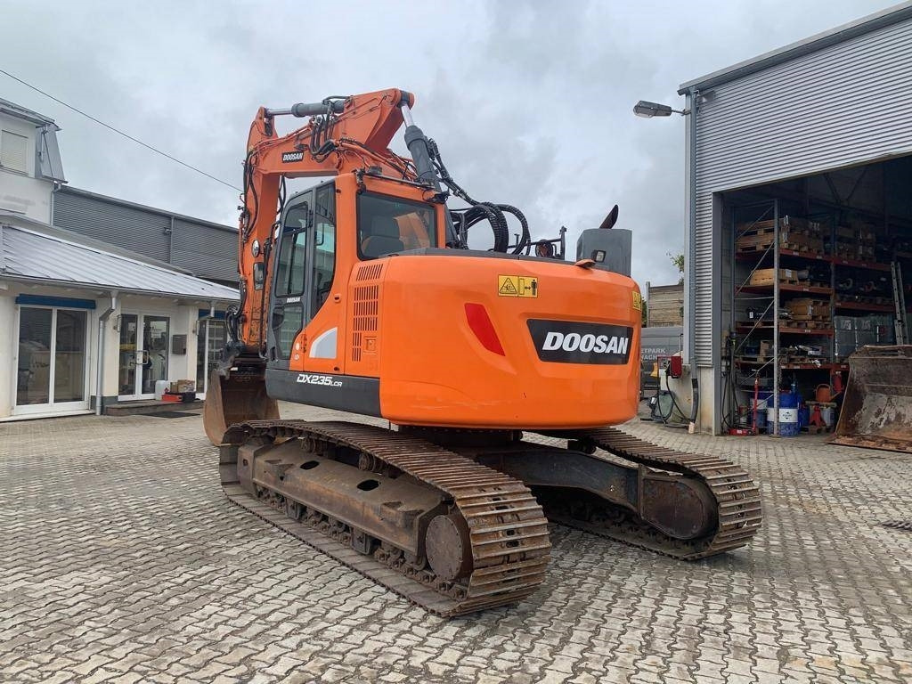 Doosan DX 235 LCR-5 - Máy xúc bánh xích: hình 3 Doosan DX 235 LCR-5 - Máy xúc bánh xích: hình 3