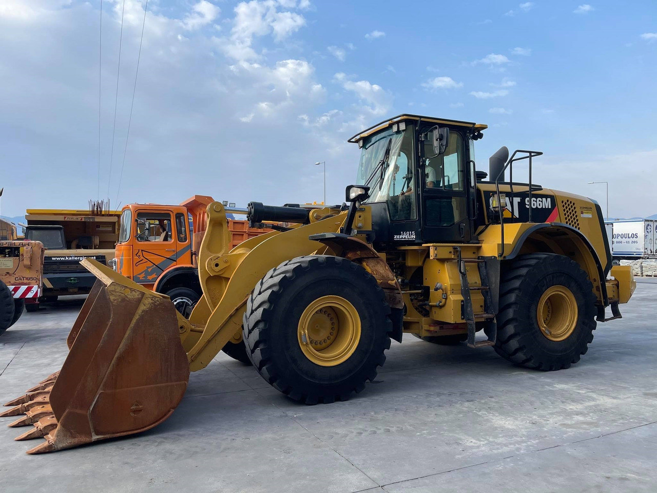 Máy xúc lật bánh lốp CAT 966M: hình 6