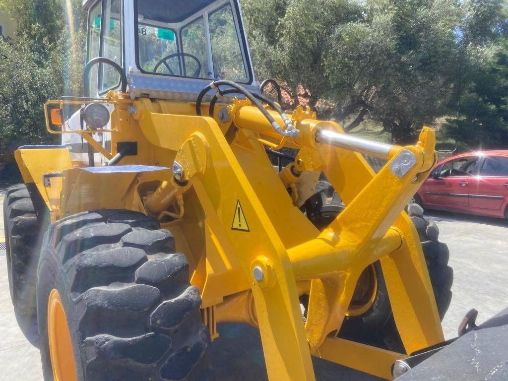 Máy xúc lật bánh lốp International 520A: hình 10 Máy xúc lật bánh lốp International 520A: hình 10