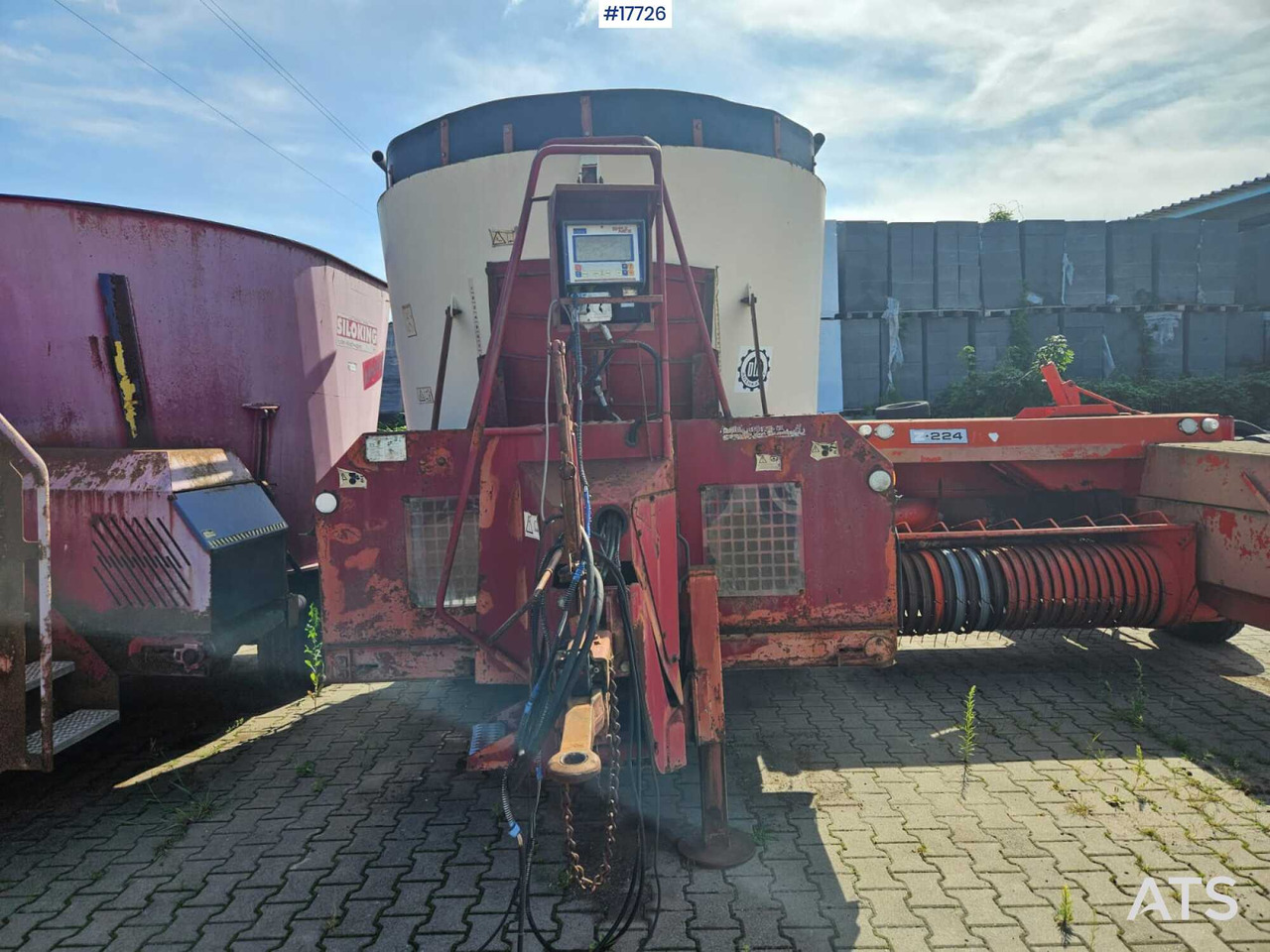 2001 Hersteller VR-10 - Xe trộn thức ăn gia súc: hình 4 2001 Hersteller VR-10 - Xe trộn thức ăn gia súc: hình 4
