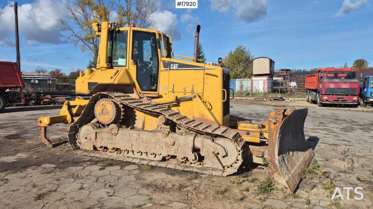 2004 CAT D6D XL - Máy ủi: hình 1 2004 CAT D6D XL - Máy ủi: hình 1