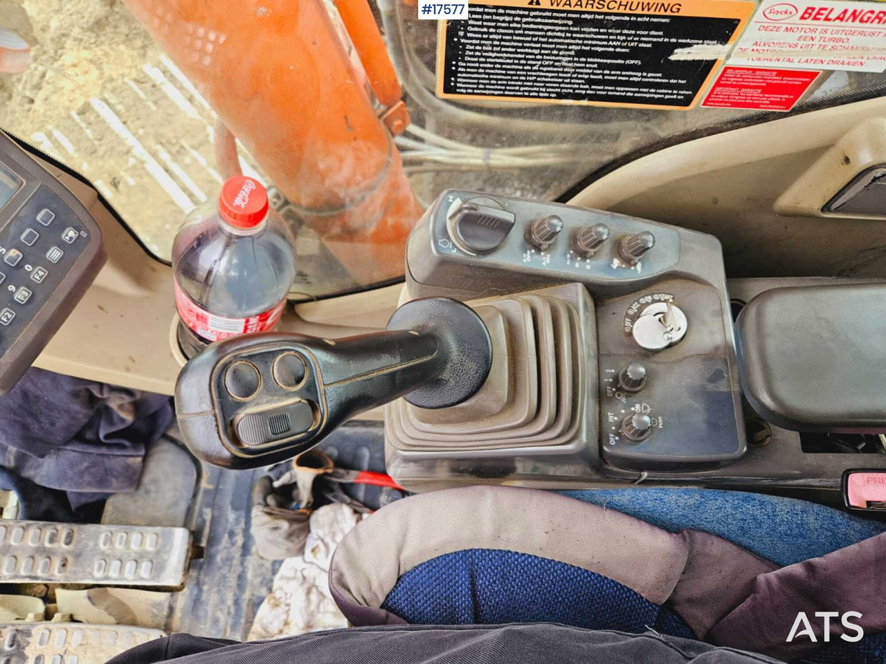 Máy xúc bánh xích 2011 Hitachi Zaxis 250 LC: hình 19 Máy xúc bánh xích 2011 Hitachi Zaxis 250 LC: hình 19