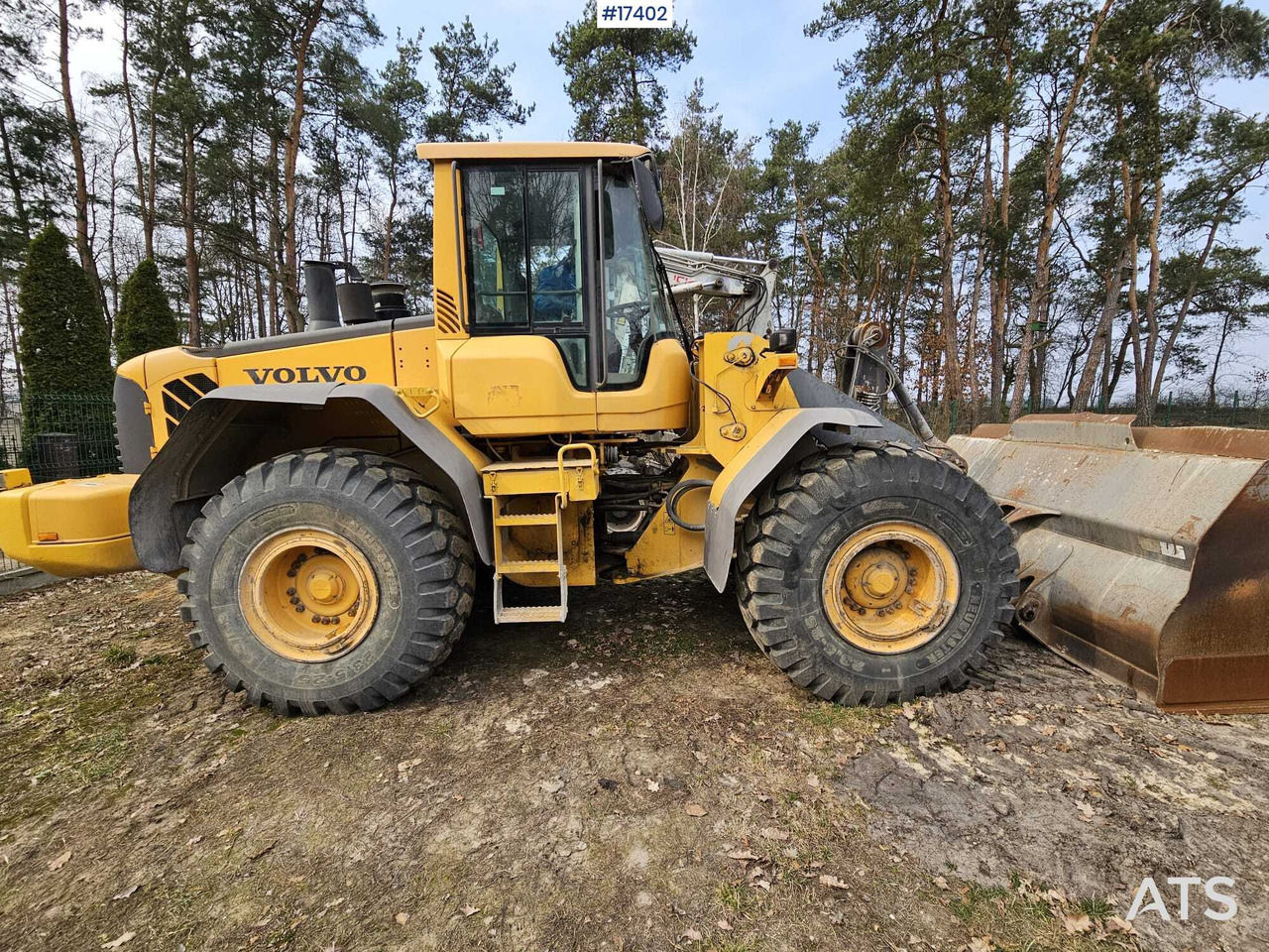 2011 Volvo L120F - Máy xúc lật bánh lốp: hình 4 2011 Volvo L120F - Máy xúc lật bánh lốp: hình 4