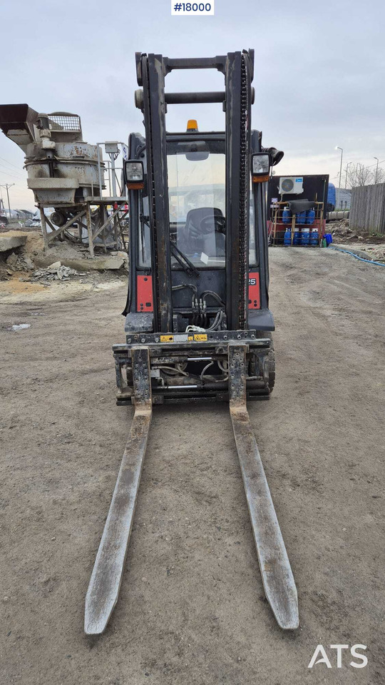 LINDE H25T forklift (2009) - Xe nâng diesel: hình 2 LINDE H25T forklift (2009) - Xe nâng diesel: hình 2