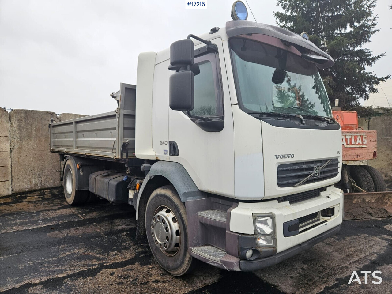 VOLVO FL4XR3 Three-way tipping (2006) - Xe ben: hình 1 VOLVO FL4XR3 Three-way tipping (2006) - Xe ben: hình 1