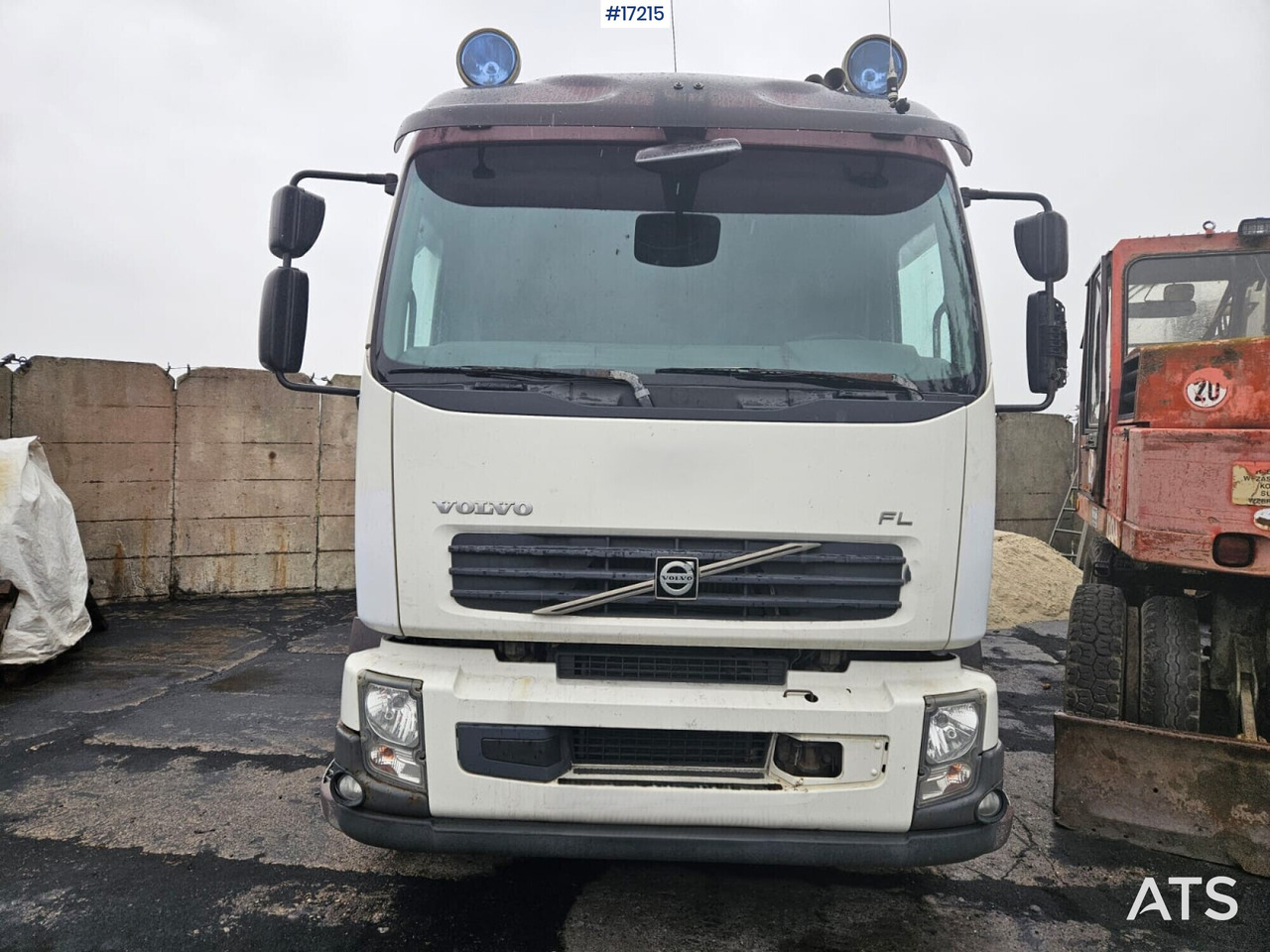 VOLVO FL4XR3 Three-way tipping (2006) - Xe ben: hình 2 VOLVO FL4XR3 Three-way tipping (2006) - Xe ben: hình 2