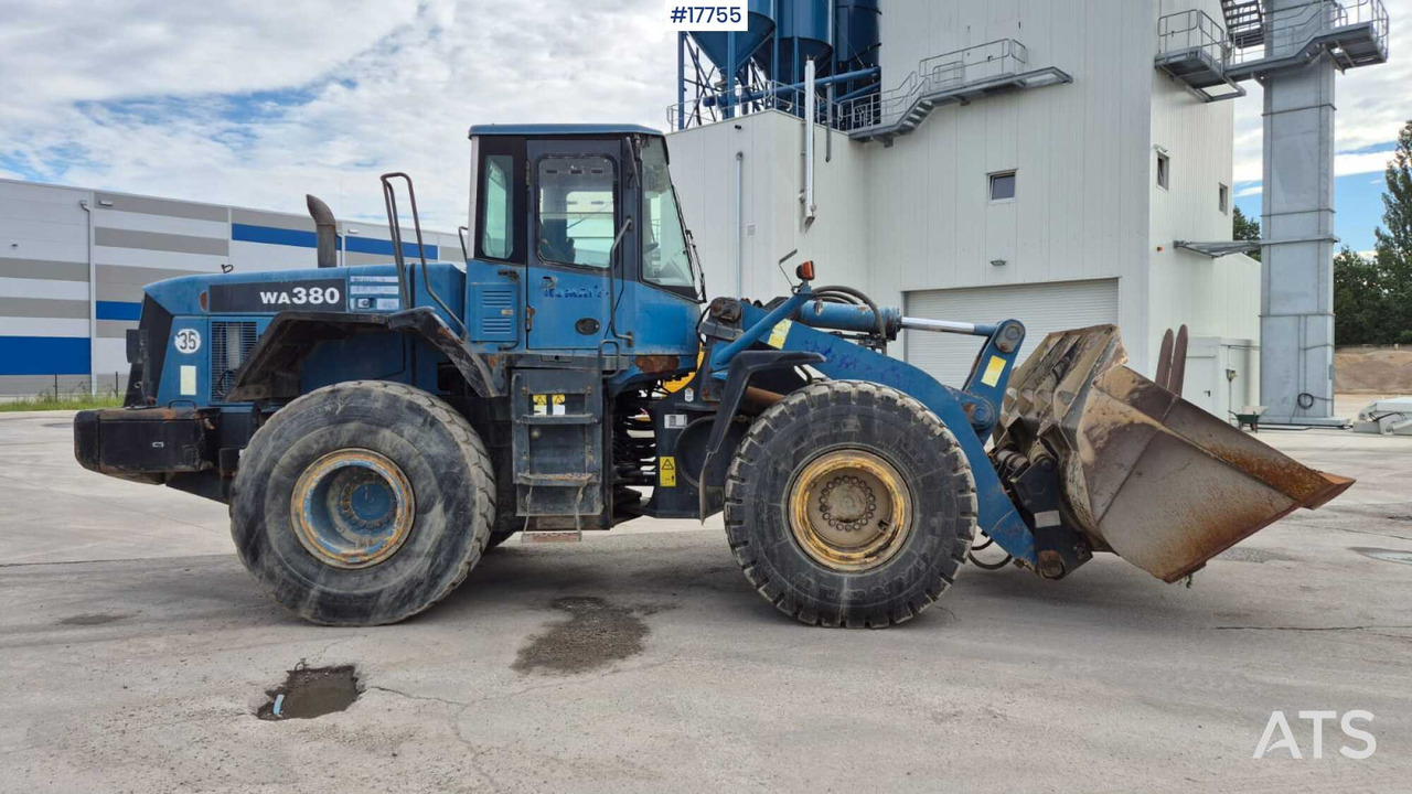 Wheel loader KOMATSU WA380 5H (2002) - Máy xúc lật bánh lốp: hình 3 Wheel loader KOMATSU WA380 5H (2002) - Máy xúc lật bánh lốp: hình 3