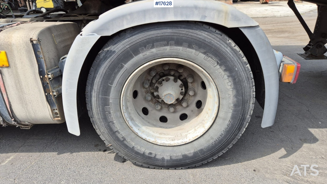 Xe đầu kéo 2000 Scania 124 L 400: hình 14