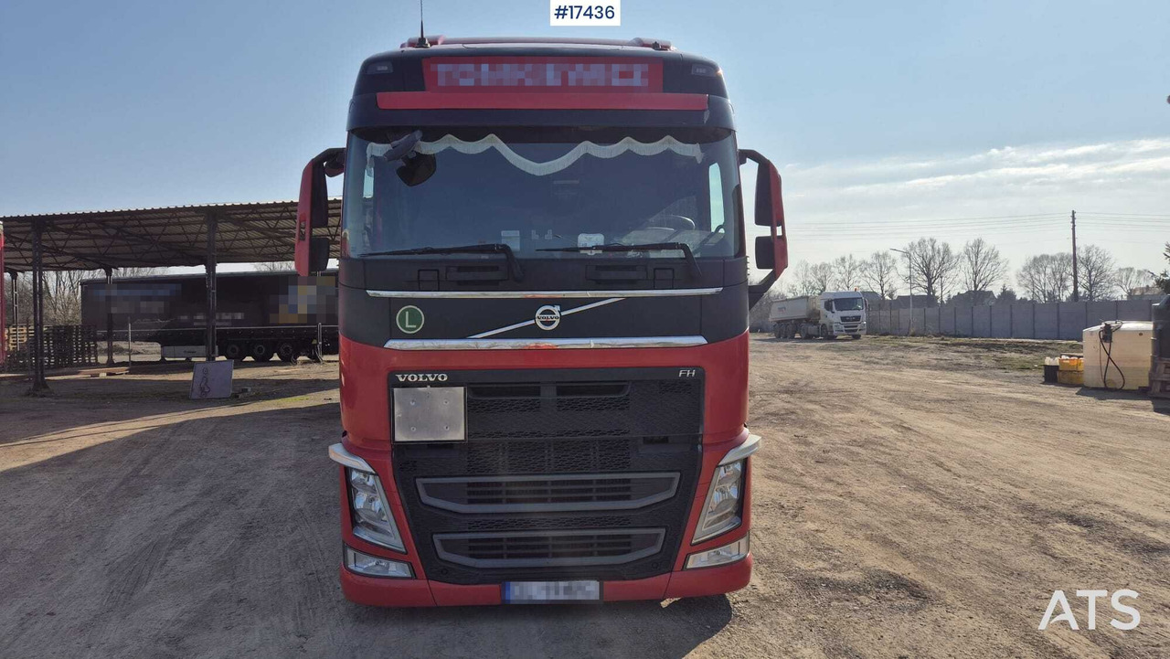 VOLVO FH500 semi-tractor truck (2015) - Xe đầu kéo: hình 3 VOLVO FH500 semi-tractor truck (2015) - Xe đầu kéo: hình 3