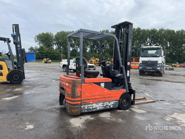 1993 Toyota 5FBE15 Electric Forklift - Xe nâng điện: hình 3 1993 Toyota 5FBE15 Electric Forklift - Xe nâng điện: hình 3