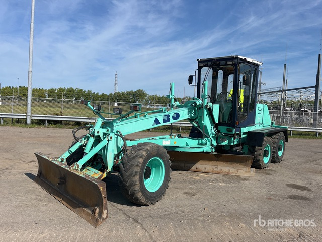 1996 HBM SHM3NA AWD Motor Grader - Dàn băm cỏ/ Mulcher: hình 1 1996 HBM SHM3NA AWD Motor Grader - Dàn băm cỏ/ Mulcher: hình 1