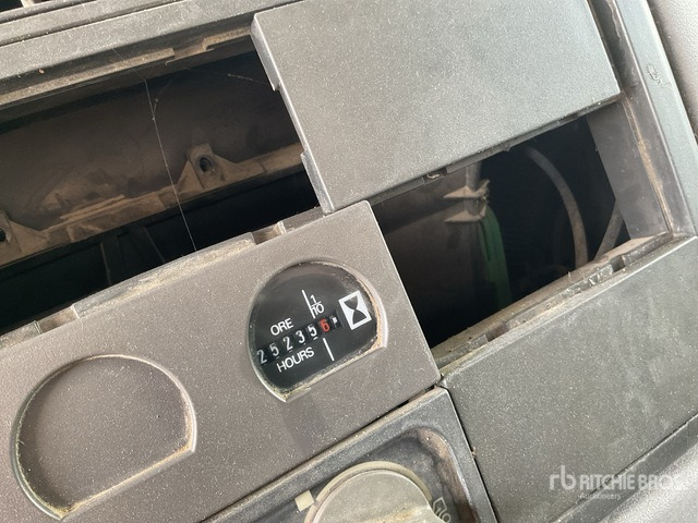 2002 Astra 8442 8x4 Twin-Steer Quad/A Dump Truck - Xe ben: hình 5 2002 Astra 8442 8x4 Twin-Steer Quad/A Dump Truck - Xe ben: hình 5