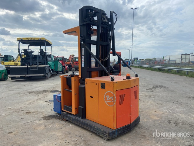 2011 BT 0P1000HSE 1000 kg High Level Order Picker - Dàn băm cỏ/ Mulcher: hình 3 2011 BT 0P1000HSE 1000 kg High Level Order Picker - Dàn băm cỏ/ Mulcher: hình 3