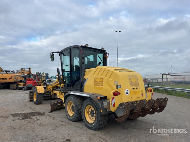 2011 New Holland F106.7A AWD Motor Grader - Dàn băm cỏ/ Mulcher: hình 3 2011 New Holland F106.7A AWD Motor Grader - Dàn băm cỏ/ Mulcher: hình 3