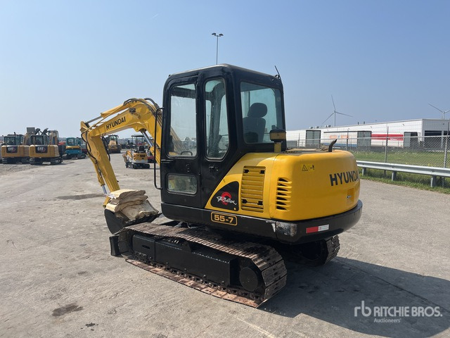 2013 Hyundai R55-7 Tracked Excavator - Máy xúc bánh xích: hình 3 2013 Hyundai R55-7 Tracked Excavator - Máy xúc bánh xích: hình 3