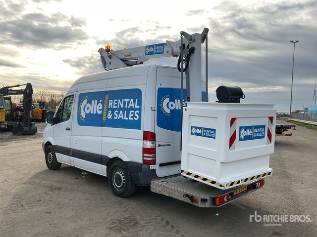 2013 Mercedes-Benz 2013 Danilift P130V Articulated ... Boom Truck - Nền bục trên không gắn trên xe tải: hình 3 2013 Mercedes-Benz 2013 Danilift P130V Articulated ... Boom Truck - Nền bục trên không gắn trên xe tải: hình 3