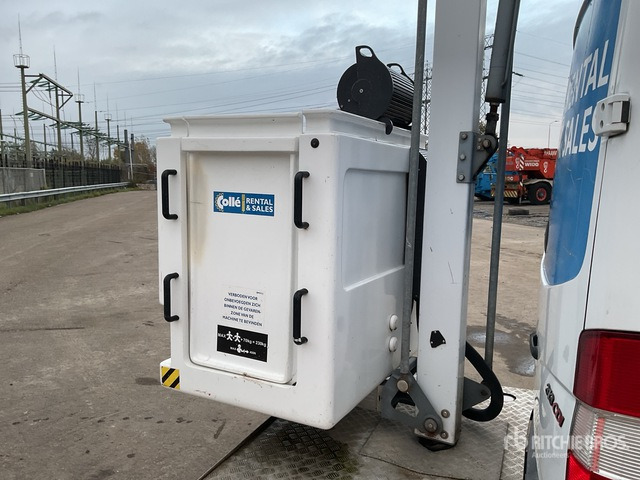 2013 Mercedes-Benz 2013 Danilift P130V Straight Bo ... Boom Truck - Nền bục trên không gắn trên xe tải: hình 5 2013 Mercedes-Benz 2013 Danilift P130V Straight Bo ... Boom Truck - Nền bục trên không gắn trên xe tải: hình 5