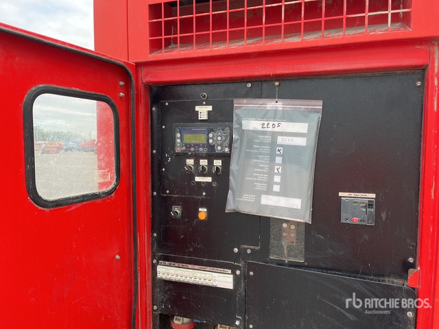 2015 Doosan G150-SIIIA 150 kVA Skid-Mounted Generator Set - Bộ phát điện: hình 5 2015 Doosan G150-SIIIA 150 kVA Skid-Mounted Generator Set - Bộ phát điện: hình 5