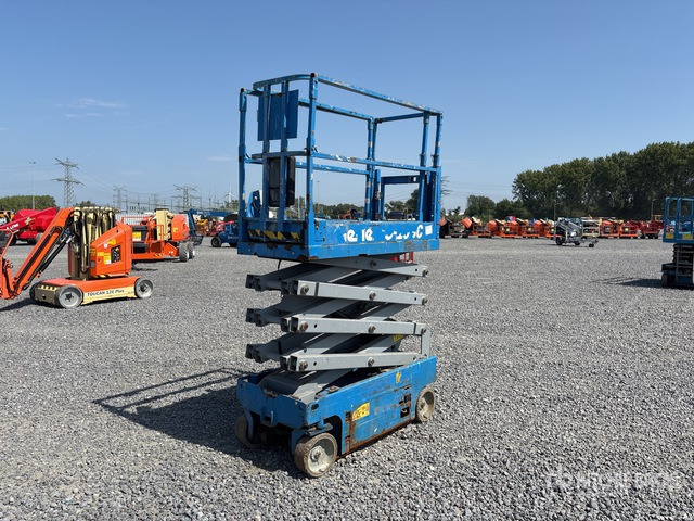 2015 Genie GS-1930 Electric Scissor Lift - Máy nâng người hình kéo: hình 2 2015 Genie GS-1930 Electric Scissor Lift - Máy nâng người hình kéo: hình 2