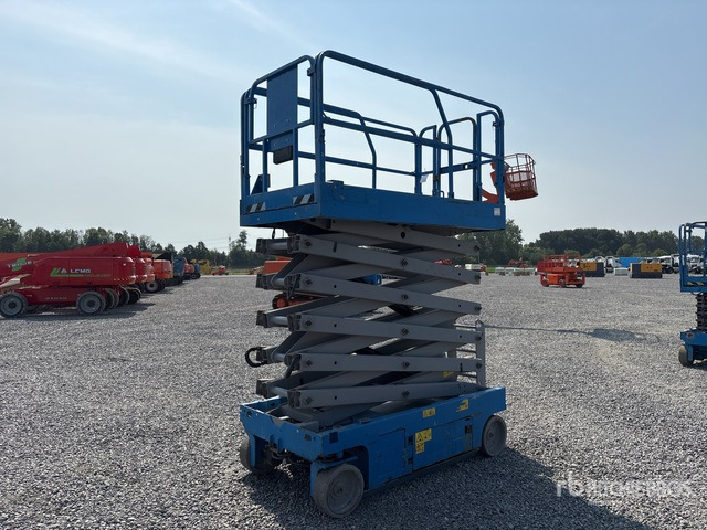 2015 Genie GS-4047 Electric Scissor Lift - Máy nâng người hình kéo: hình 3 2015 Genie GS-4047 Electric Scissor Lift - Máy nâng người hình kéo: hình 3