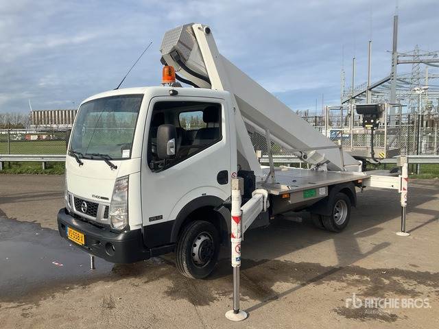 2015 Nissan Cabstar 2015 Palfinger P260B 230 kg Str ... Boom Truck - Nền bục trên không gắn trên xe tải: hình 2 2015 Nissan Cabstar 2015 Palfinger P260B 230 kg Str ... Boom Truck - Nền bục trên không gắn trên xe tải: hình 2