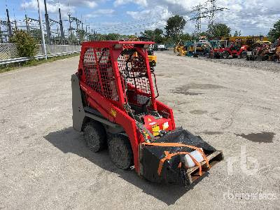 BOBCAT S70 - Máy xúc lật đa năng: hình 4 BOBCAT S70 - Máy xúc lật đa năng: hình 4