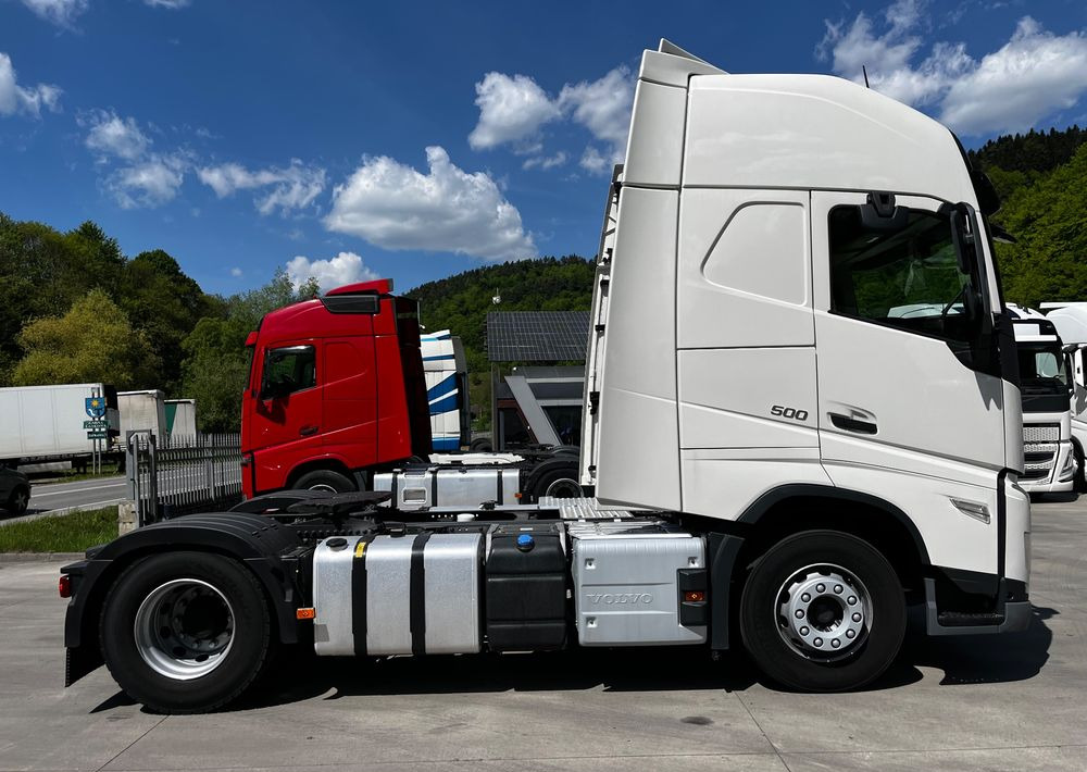 Volvo FH 500 EURO 6 // Standard // 2024 Rok // Parkclima // Globe XL // Skóry // Joystick // - Xe đầu kéo: hình 5 Volvo FH 500 EURO 6 // Standard // 2024 Rok // Parkclima // Globe XL // Skóry // Joystick // - Xe đầu kéo: hình 5
