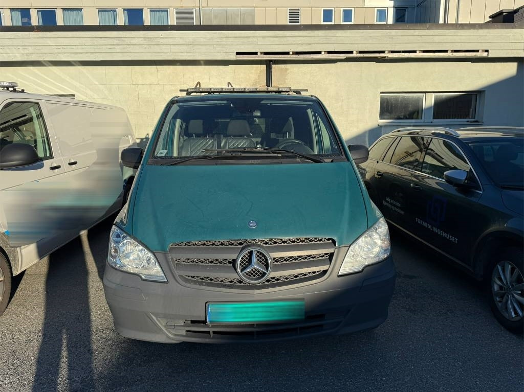Mercedes-Benz Vito 116 CDI 4x4 - Xe van nhỏ gọn: hình 2 Mercedes-Benz Vito 116 CDI 4x4 - Xe van nhỏ gọn: hình 2
