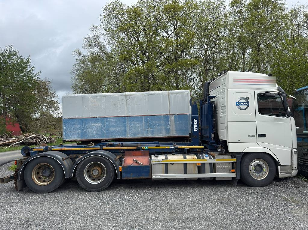 Volvo FH 540 - Xe tải nâng móc: hình 1 Volvo FH 540 - Xe tải nâng móc: hình 1