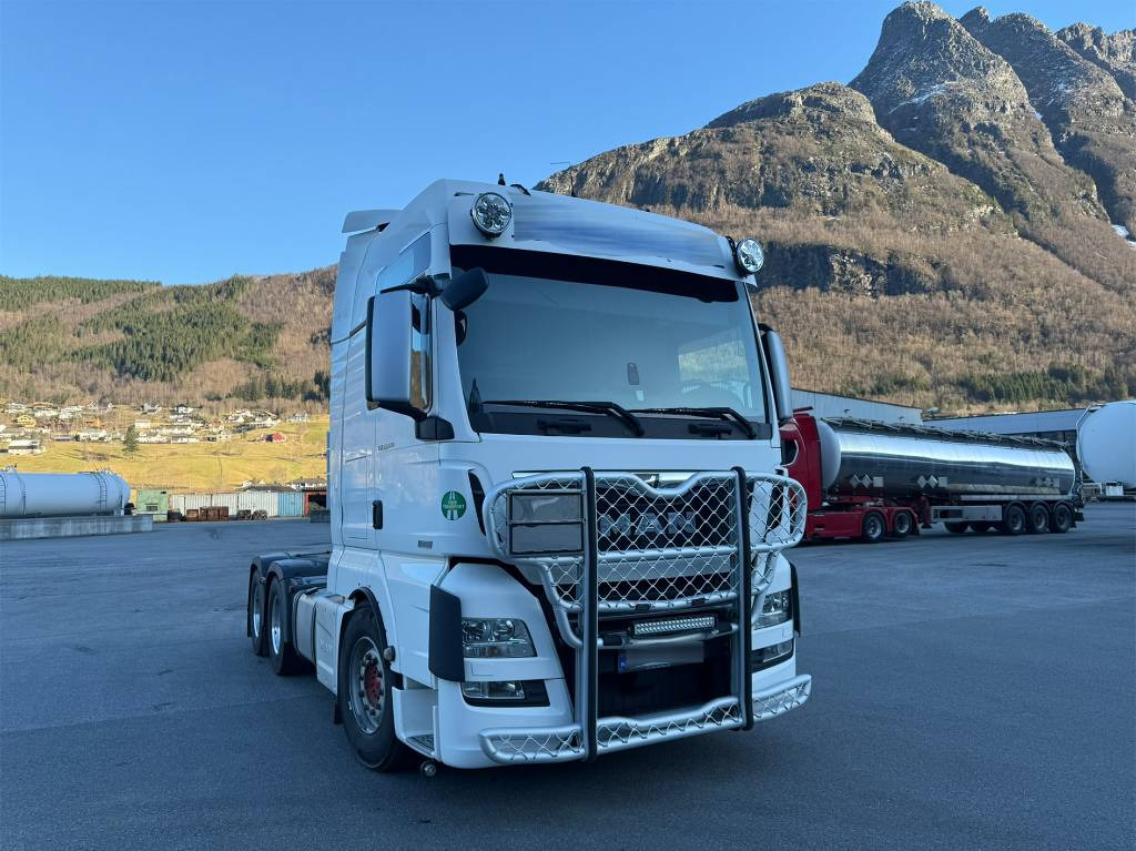 MAN TGX 26.640 6x4 - Xe đầu kéo: hình 3 MAN TGX 26.640 6x4 - Xe đầu kéo: hình 3
