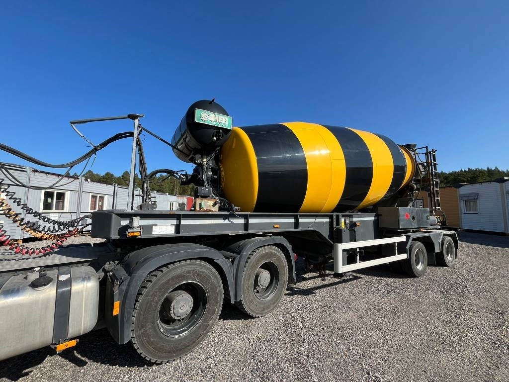 Mercedes-Benz Arocs 6X4 AMT BT 220 semi-trailer concrete mixer - Xe đầu kéo, Sơ mi rơ moóc trộn bê tông: hình 4 Mercedes-Benz Arocs 6X4 AMT BT 220 semi-trailer concrete mixer - Xe đầu kéo, Sơ mi rơ moóc trộn bê tông: hình 4