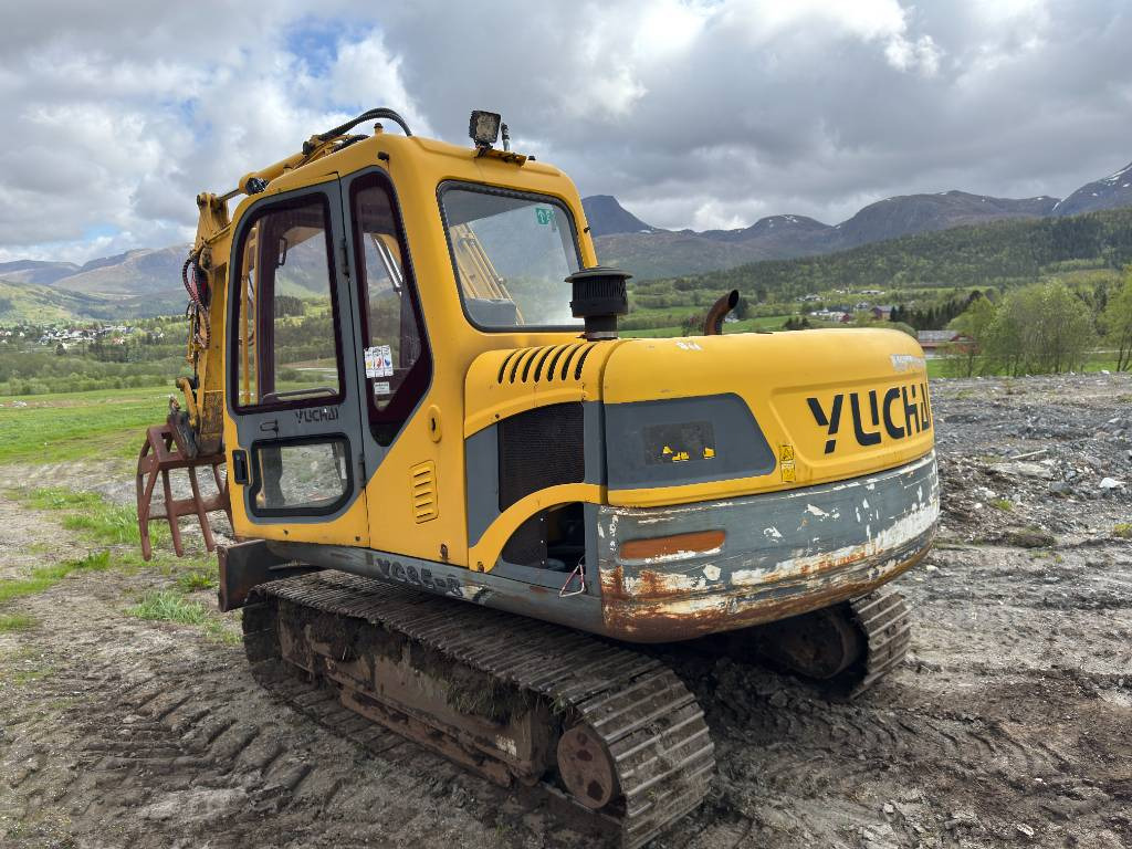 Yuchai YC 85-8 - Máy xúc mini: hình 4 Yuchai YC 85-8 - Máy xúc mini: hình 4