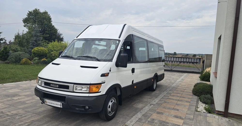 Iveco 50c15 - Xe bus mini, Xe van chở khách: hình 2 Iveco 50c15 - Xe bus mini, Xe van chở khách: hình 2