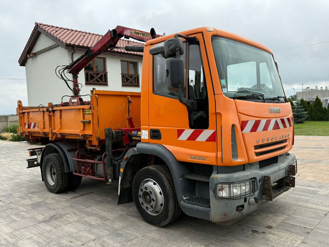 Iveco EuroCargo 120 120E18 - Xe ben, Xe cẩu tự hành: hình 2 Iveco EuroCargo 120 120E18 - Xe ben, Xe cẩu tự hành: hình 2