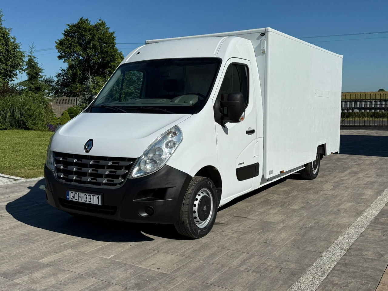 Renault Master Kontener niskopodłogowy Rampa najazdowa Sprowadzony Zarej - Máy móc khác: hình 1 Renault Master Kontener niskopodłogowy Rampa najazdowa Sprowadzony Zarej - Máy móc khác: hình 1