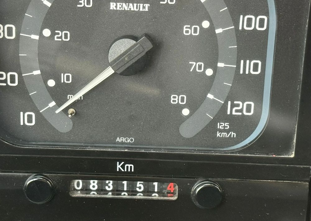 Xe tải cứu hỏa Renault Midlum 210: hình 14 Xe tải cứu hỏa Renault Midlum 210: hình 14