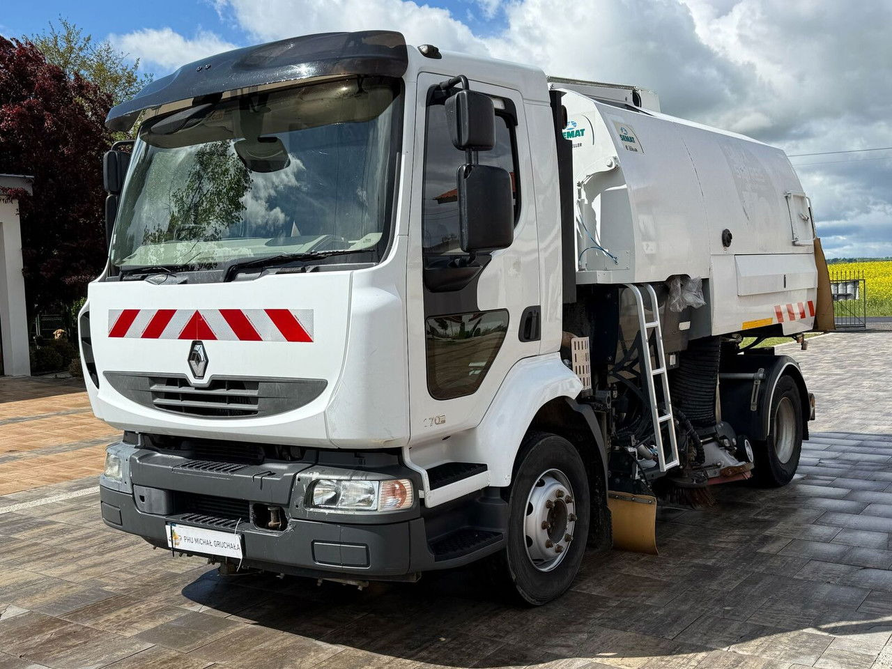 Renault Midlum 270 - Xe quét đường: hình 3 Renault Midlum 270 - Xe quét đường: hình 3