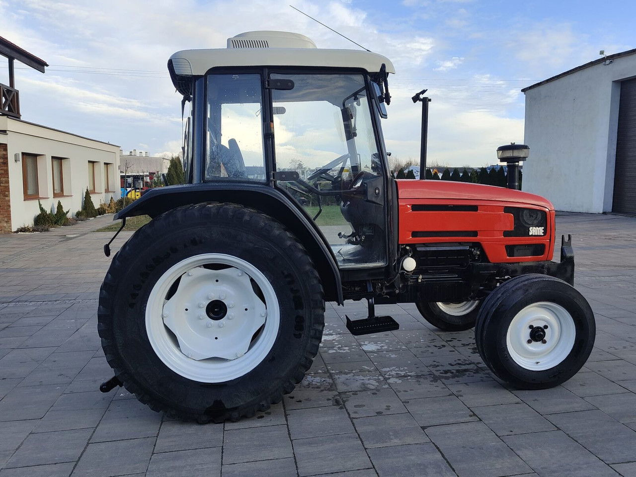 Same Dorado 70 Ciągnik Traktor Klimatyzacja Godny Uwagi - Máy cày: hình 4 Same Dorado 70 Ciągnik Traktor Klimatyzacja Godny Uwagi - Máy cày: hình 4