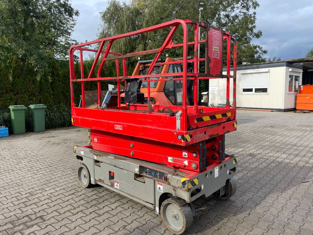 Haulotte Compact 10 - Máy nâng người hình kéo: hình 2 Haulotte Compact 10 - Máy nâng người hình kéo: hình 2