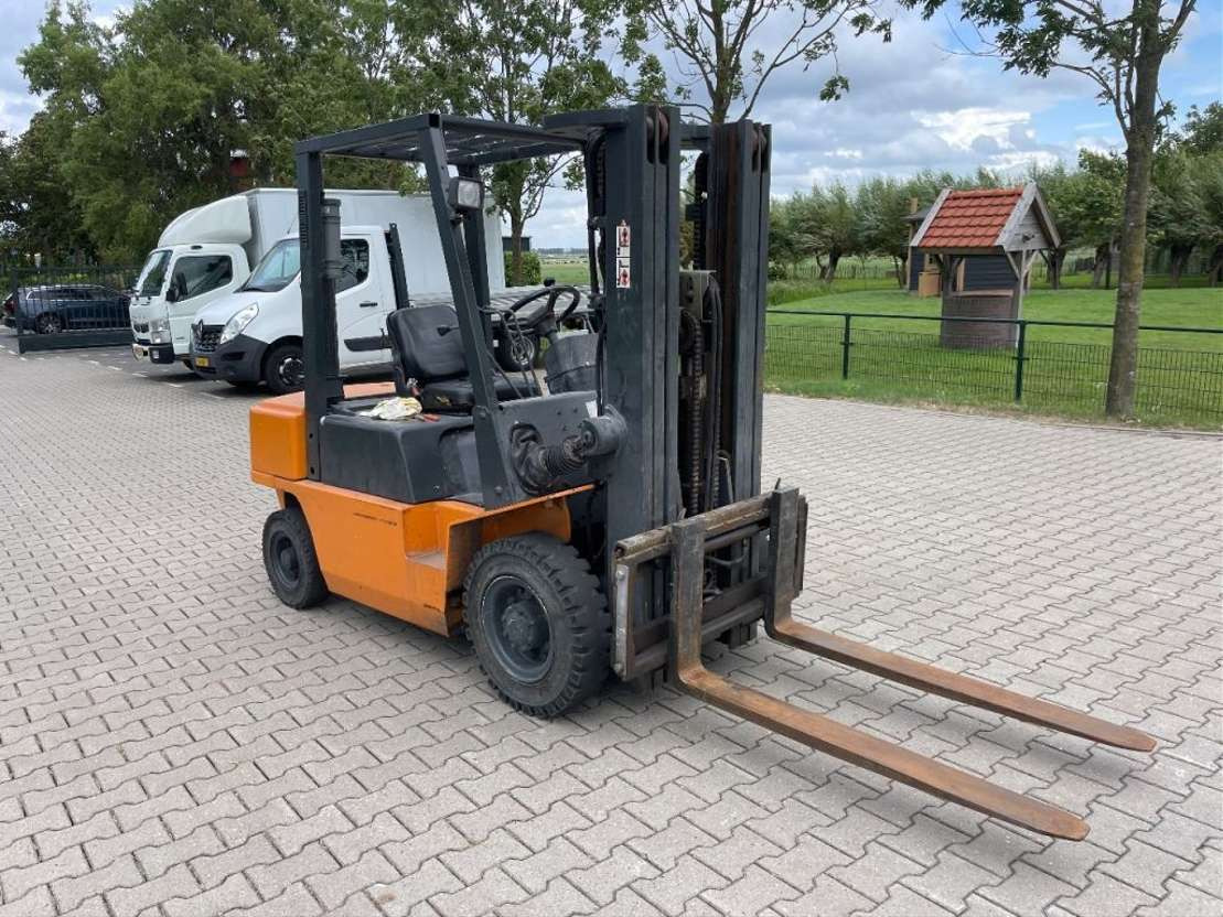 Nissan FJ02A25U 2.5 ton diesel triplo freelift heftruck - Xe nâng diesel: hình 4 Nissan FJ02A25U 2.5 ton diesel triplo freelift heftruck - Xe nâng diesel: hình 4