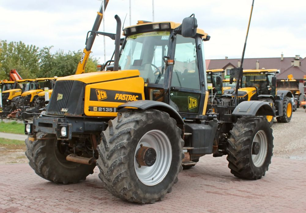 JCB Fastrac 2135 - Máy cày: hình 1 JCB Fastrac 2135 - Máy cày: hình 1