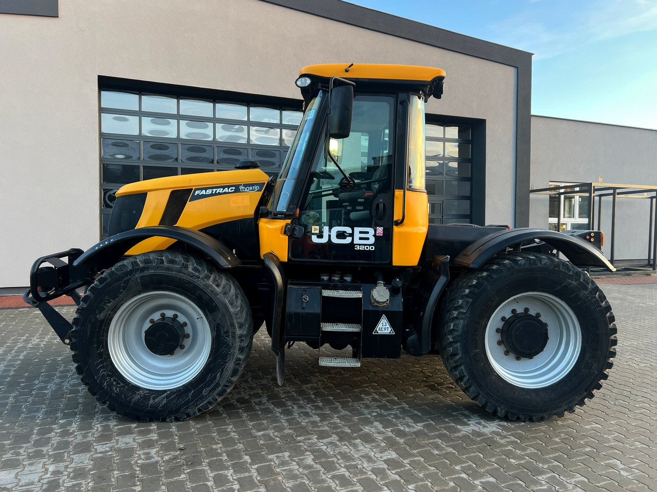 JCB Fastrac 3200 - Máy cày: hình 2 JCB Fastrac 3200 - Máy cày: hình 2
