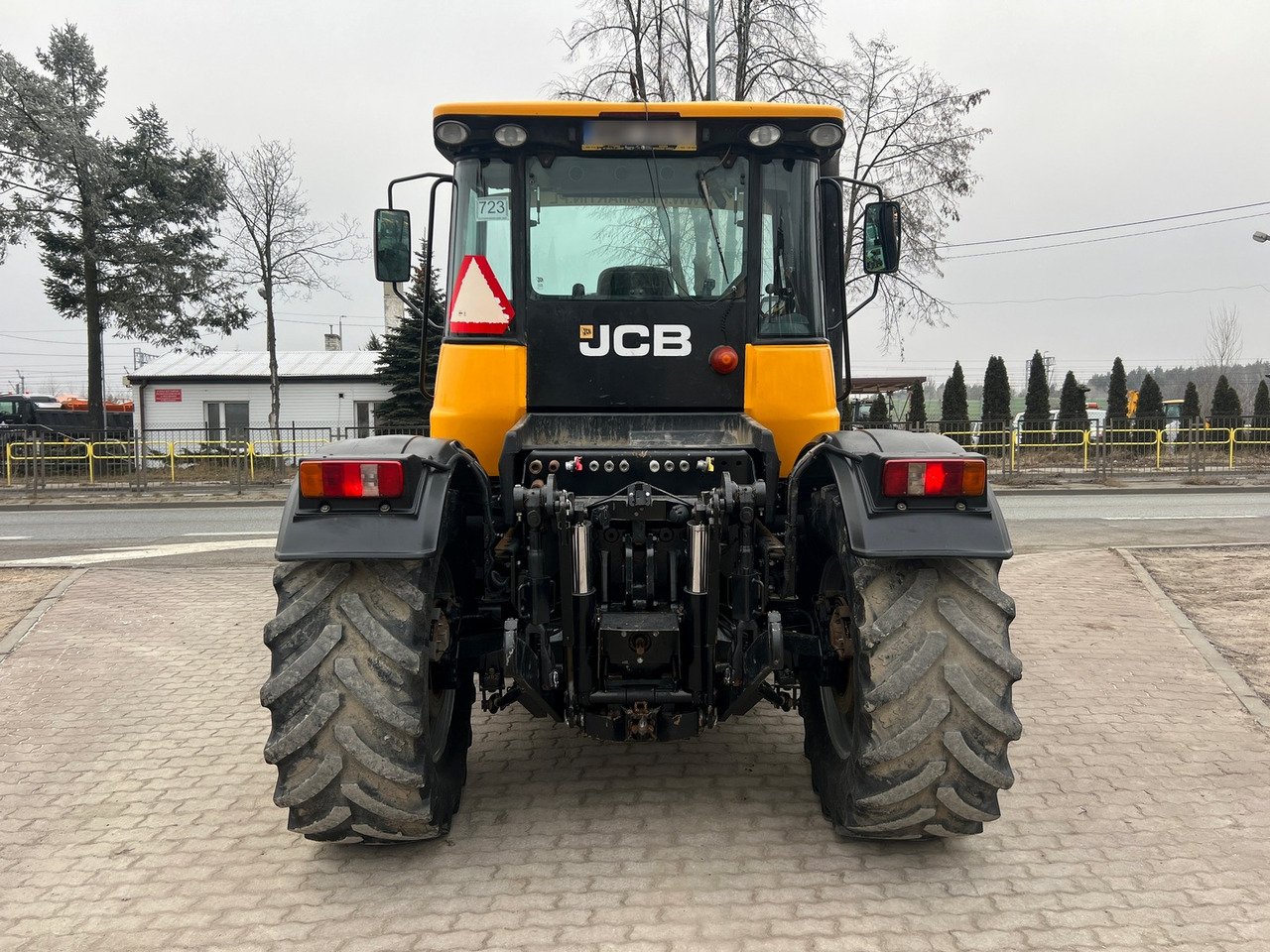 JCB Fastrac 3230 Xtra - Máy cày: hình 4 JCB Fastrac 3230 Xtra - Máy cày: hình 4