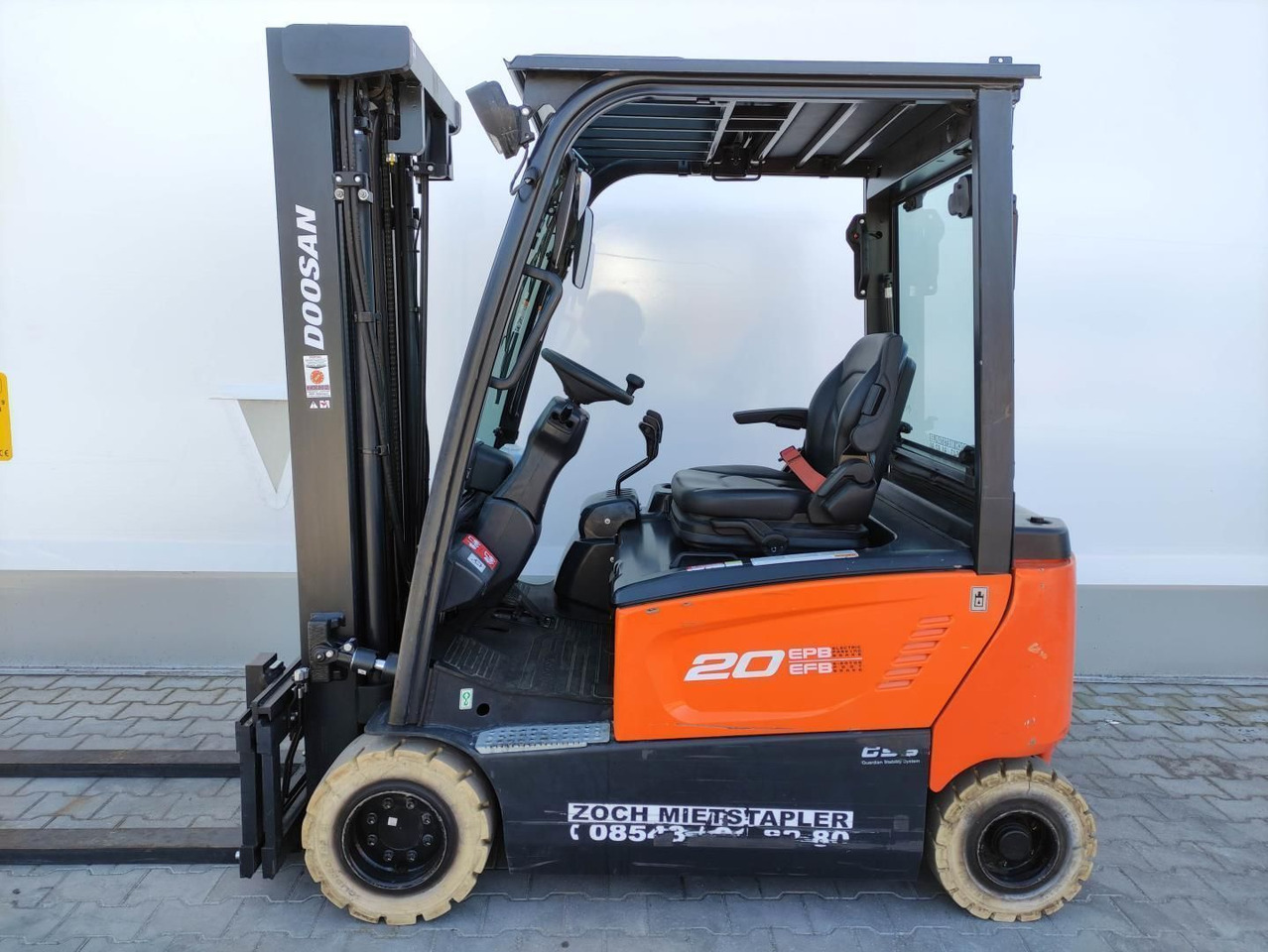 Doosan B20X-7 (Plus) - Xe nâng điện: hình 1 Doosan B20X-7 (Plus) - Xe nâng điện: hình 1