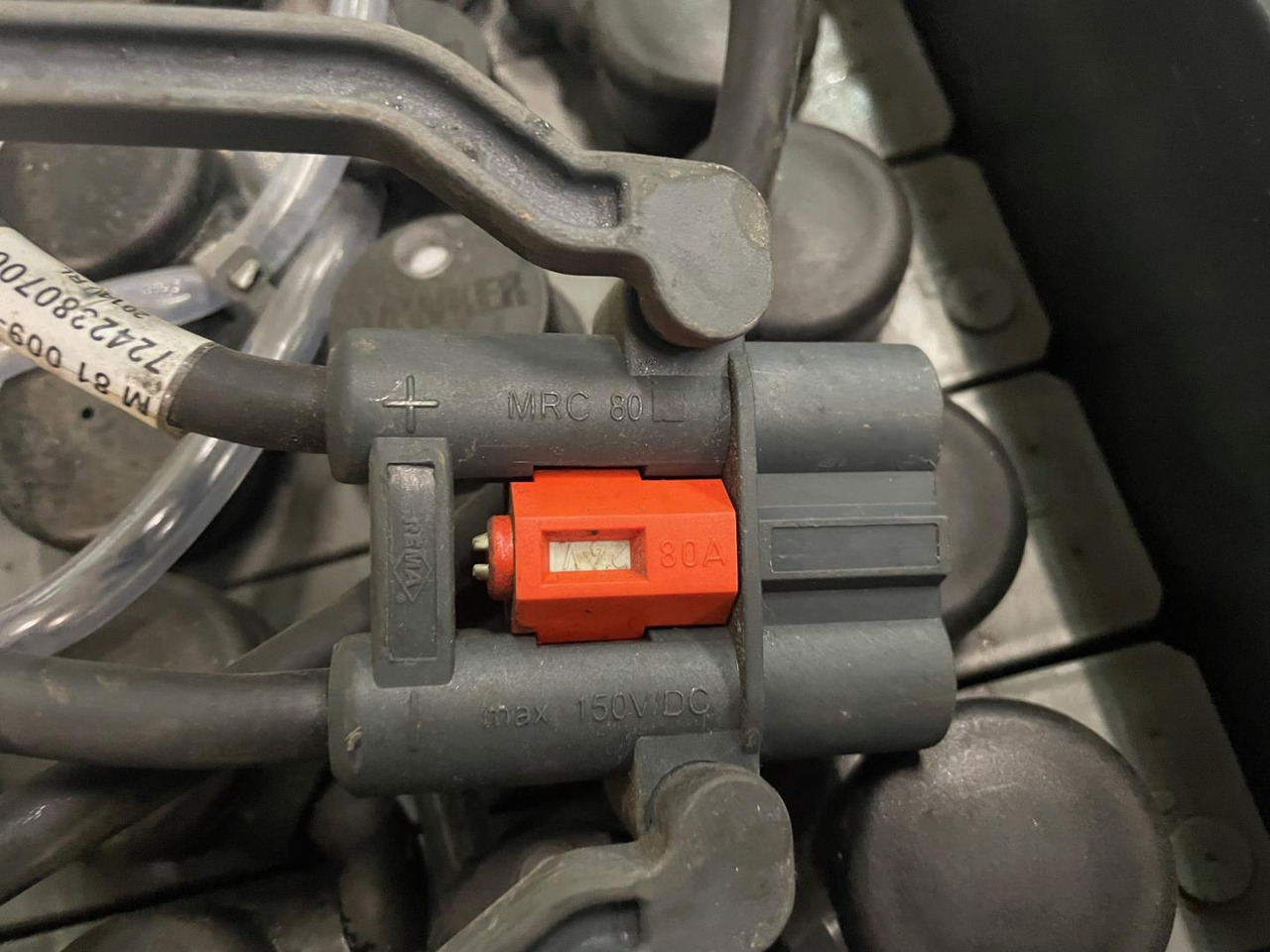 Hawker 24V 2 PZS 180 - Ắc quy cho Thiết bị xử lý vật liệu: hình 4 Hawker 24V 2 PZS 180 - Ắc quy cho Thiết bị xử lý vật liệu: hình 4