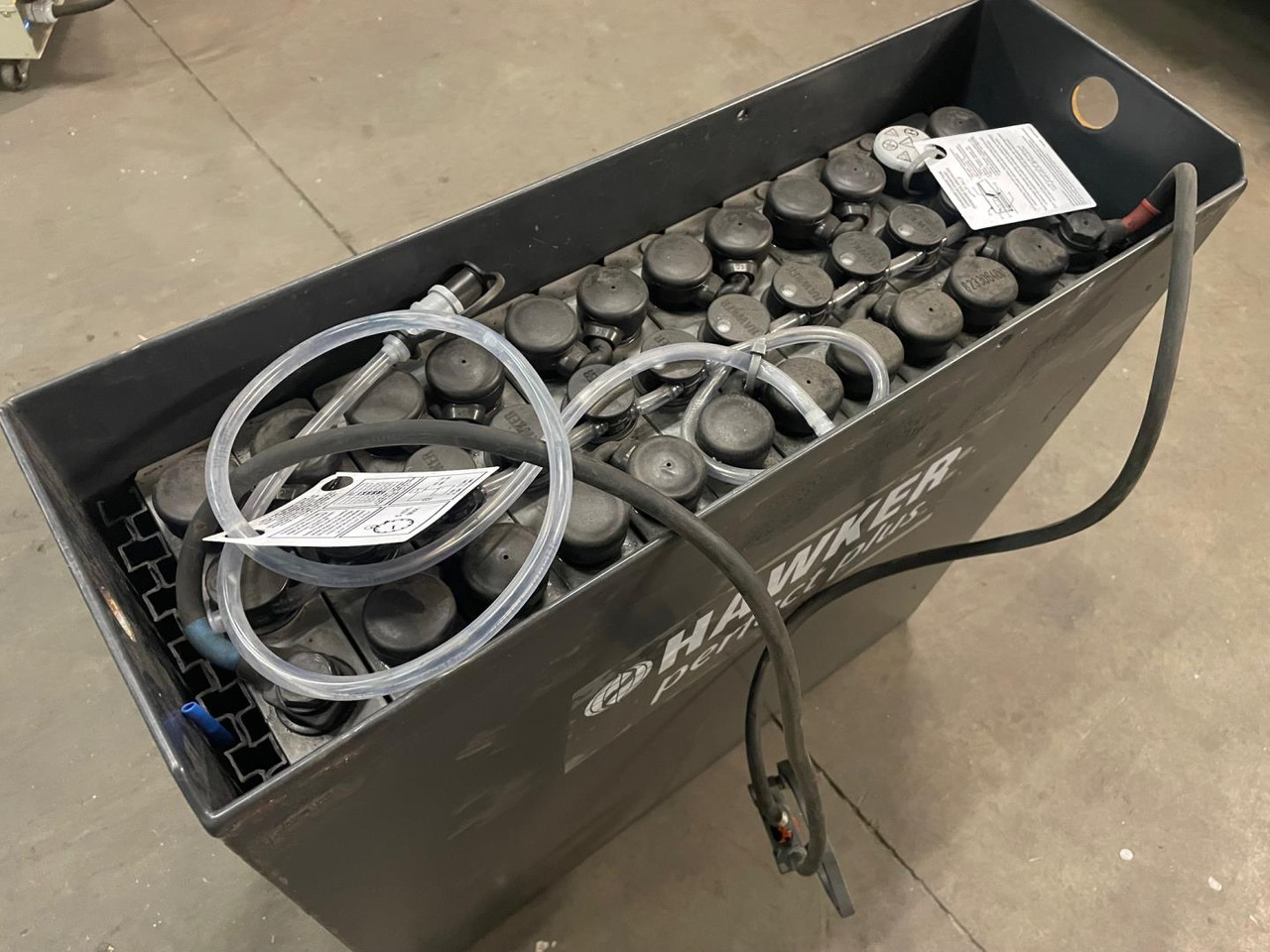 Hawker 24V 2 PZS 180 - Ắc quy cho Thiết bị xử lý vật liệu: hình 1 Hawker 24V 2 PZS 180 - Ắc quy cho Thiết bị xử lý vật liệu: hình 1