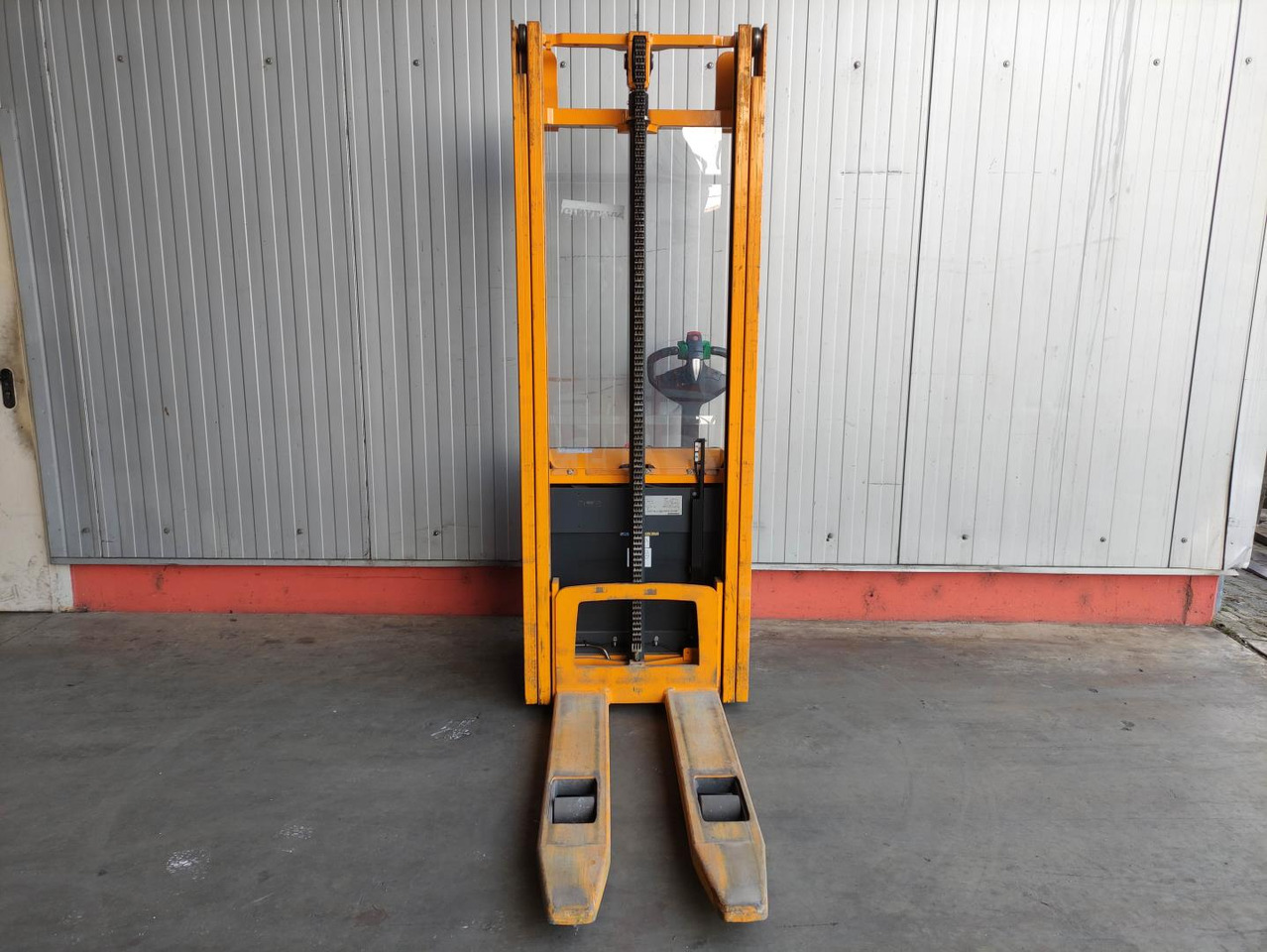 Jungheinrich EJC 112 - Máy xếp chồng: hình 3 Jungheinrich EJC 112 - Máy xếp chồng: hình 3